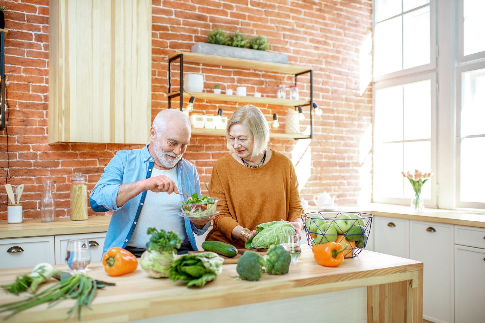 Senior Couple With Healthy Food At Home 2022 01 19 00 03 35 Dt3258e.jpg